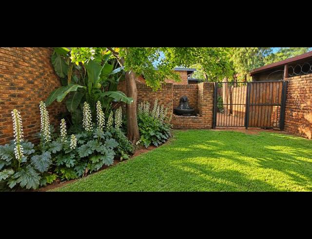 4 BEDROOM HOUSE FOR SALE IN WIERDA PARK